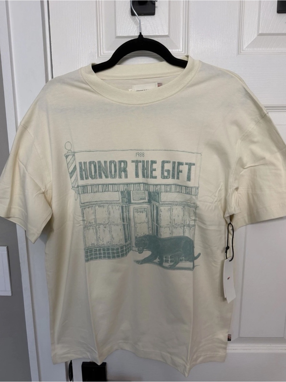Honor The Gift Barbershop Cotton Graphic T-Shirt Blue White/Green Small